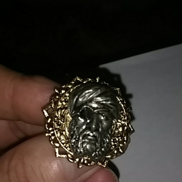 Ring - Picture 6 of 6